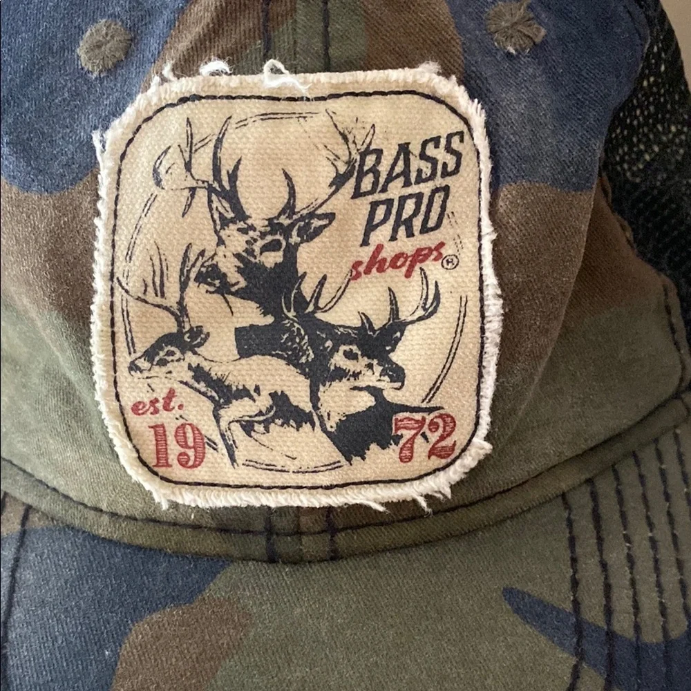 Bass Pro Shops kids Camo deer Trucker Hat
